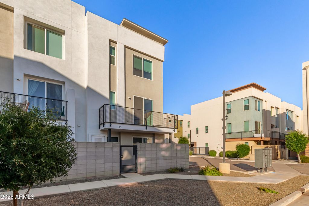 825 N 9TH Avenue 10, Phoenix, AZ 85007