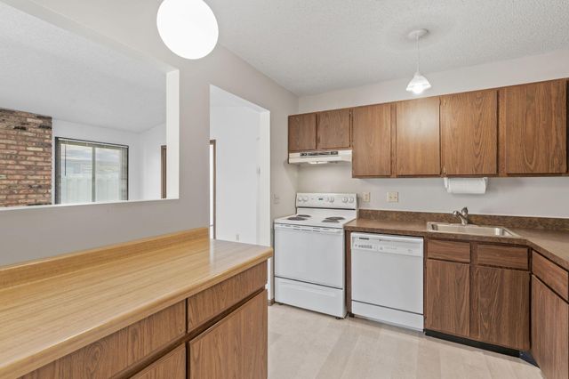 1164 Xene Lane N, Plymouth, MN 55447