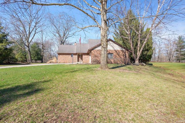 2271 S Old Ditch Road, Warsaw, IN 46580