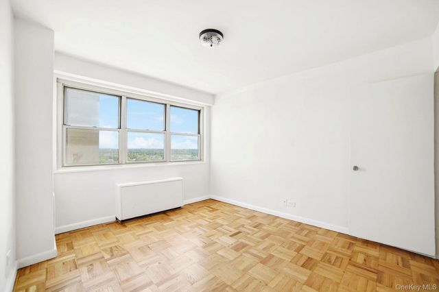 102-30 66th Road 17H, Forest Hills, NY 11375