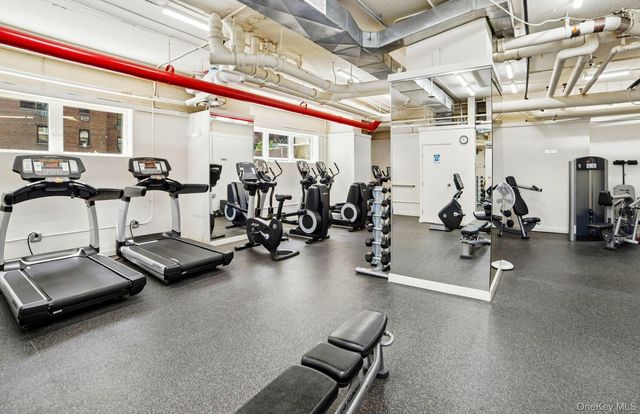 102-30 66th Road 17H, Forest Hills, NY 11375