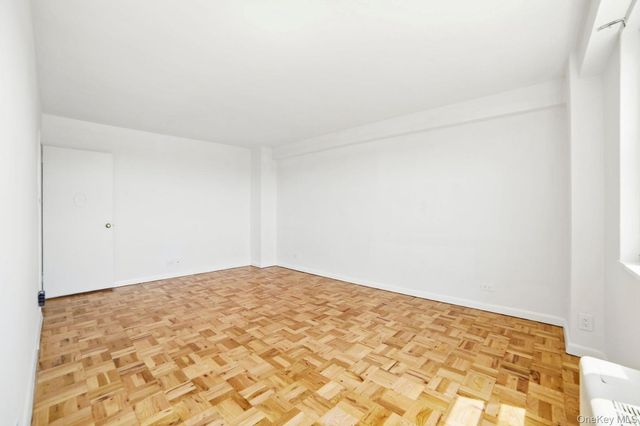 102-30 66th Road 17H, Forest Hills, NY 11375