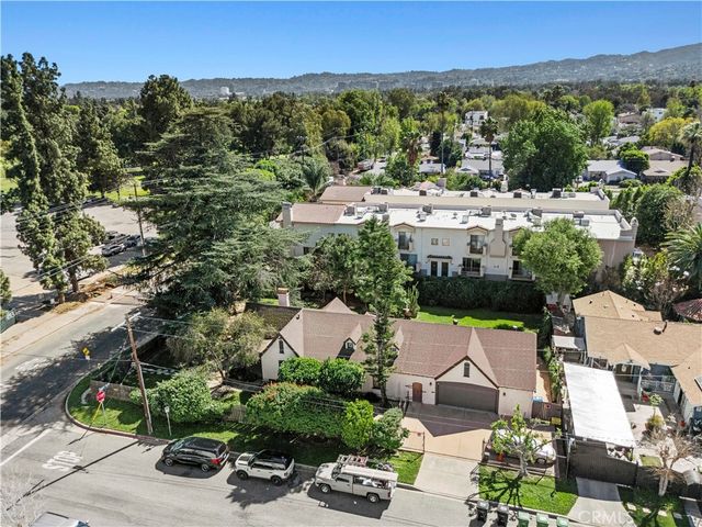 6553 Odessa Avenue, Los Angeles, CA 91406