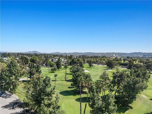 6553 Odessa Avenue, Los Angeles, CA 91406