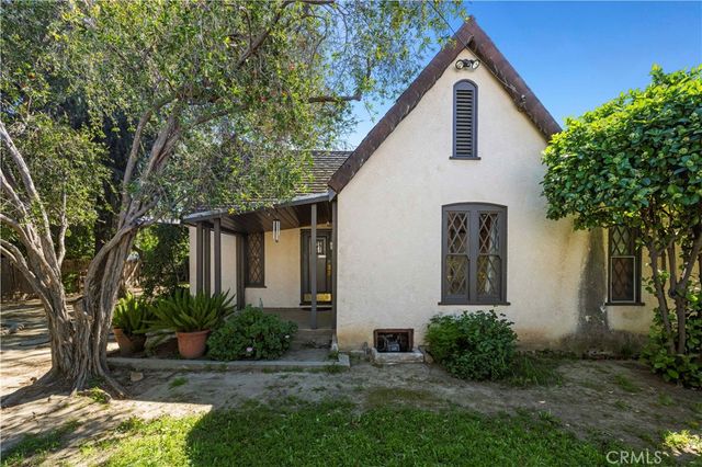 6553 Odessa Avenue, Los Angeles, CA 91406