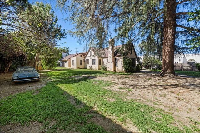 6553 Odessa Avenue, Los Angeles, CA 91406