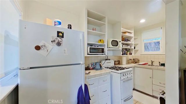 3516 Las Palmas, Glendale, CA 91208