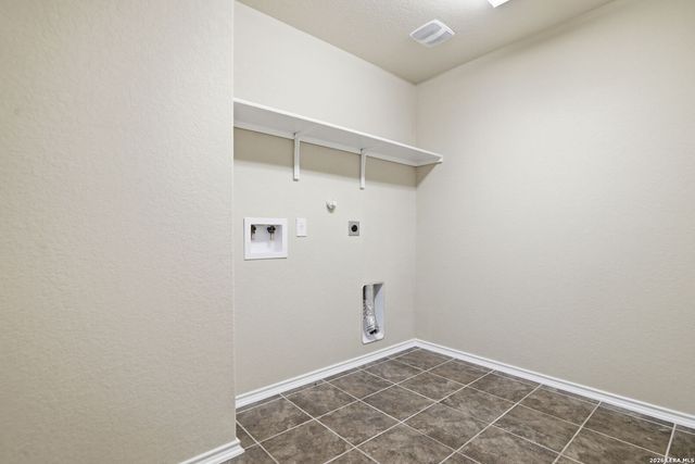 9011 WASHBURN CT, San Antonio, TX 78254