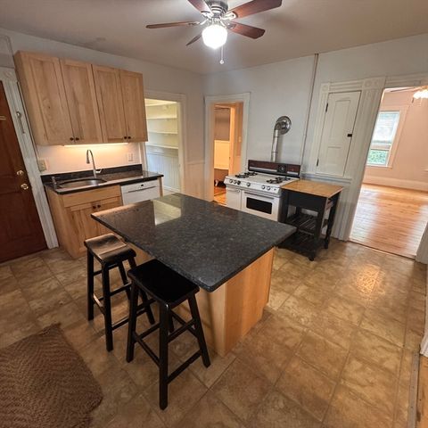 238 Water St 2, Leominster, MA 01453