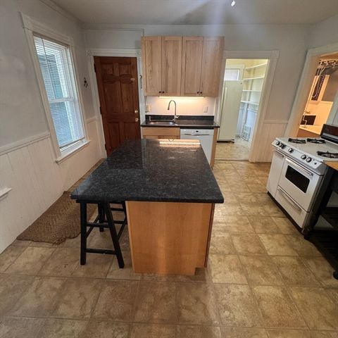 238 Water St 2, Leominster, MA 01453