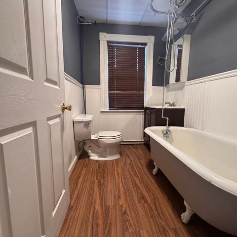 238 Water St 2, Leominster, MA 01453