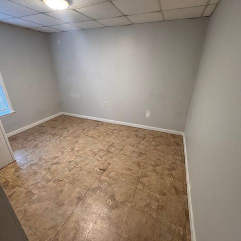 238 Water St 2, Leominster, MA 01453