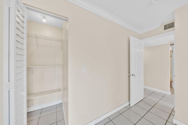 221 NW 43rd Place, Deerfield Beach, FL 33064