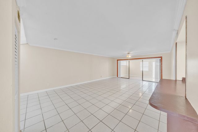 221 NW 43rd Place, Deerfield Beach, FL 33064