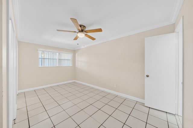 221 NW 43rd Place, Deerfield Beach, FL 33064