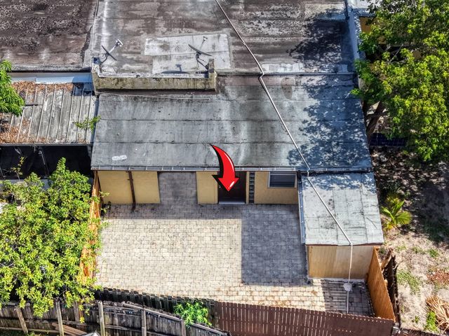 221 NW 43rd Place, Deerfield Beach, FL 33064