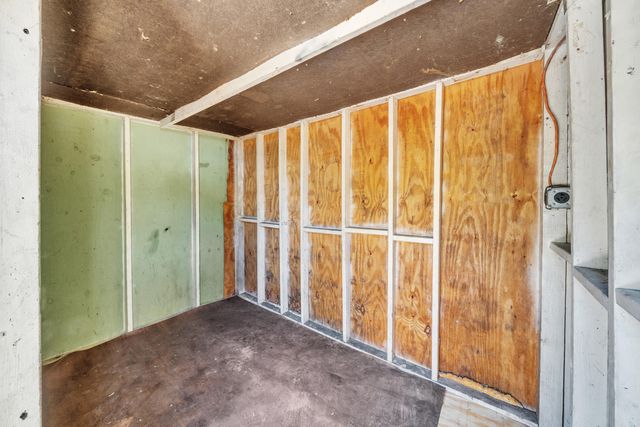 221 NW 43rd Place, Deerfield Beach, FL 33064