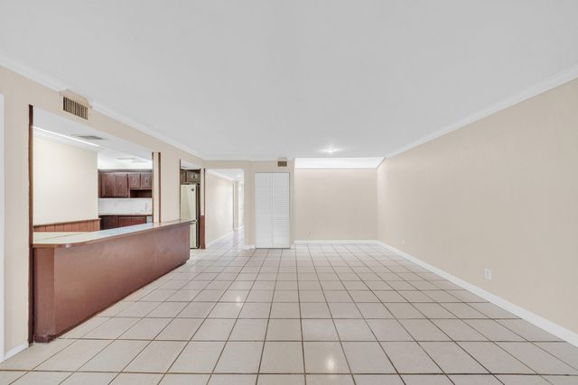 221 NW 43rd Place, Deerfield Beach, FL 33064