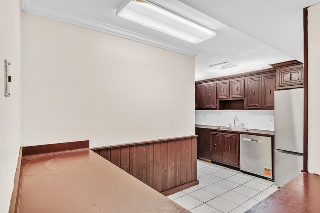 221 NW 43rd Place, Deerfield Beach, FL 33064