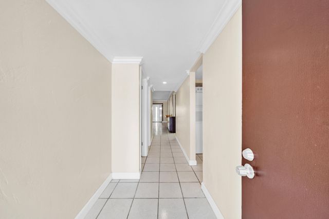221 NW 43rd Place, Deerfield Beach, FL 33064