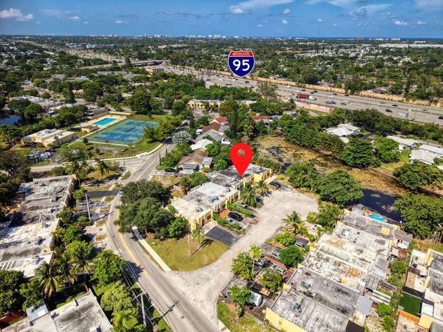221 NW 43rd Place, Deerfield Beach, FL 33064