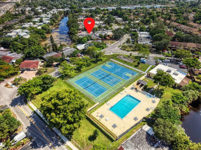 221 NW 43rd Place, Deerfield Beach, FL 33064
