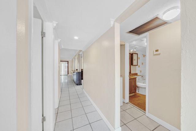 221 NW 43rd Place, Deerfield Beach, FL 33064