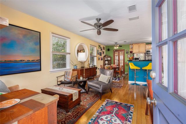 1017 NE 8TH AVENUE, Gainesville, FL 32601