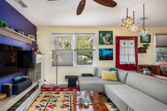 1017 NE 8TH AVENUE, Gainesville, FL 32601