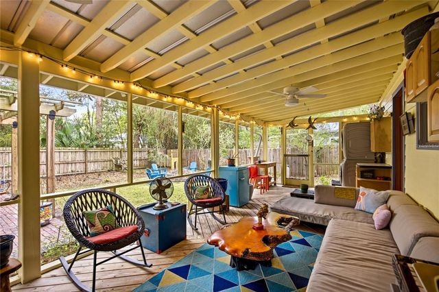 1017 NE 8TH AVENUE, Gainesville, FL 32601