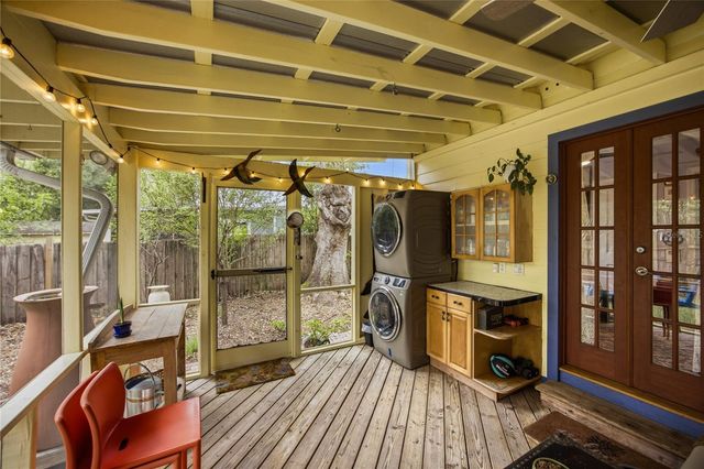 1017 NE 8TH AVENUE, Gainesville, FL 32601