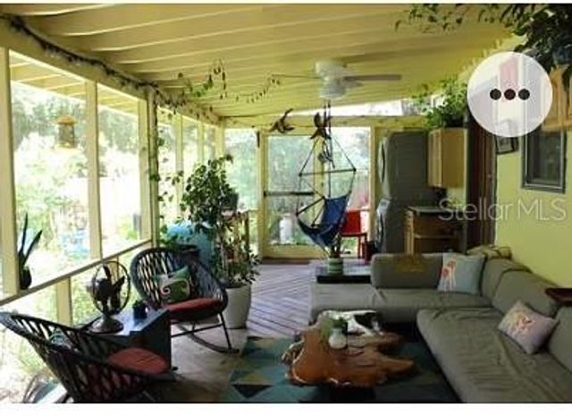 1017 NE 8TH AVENUE, Gainesville, FL 32601