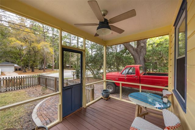 1017 NE 8TH AVENUE, Gainesville, FL 32601