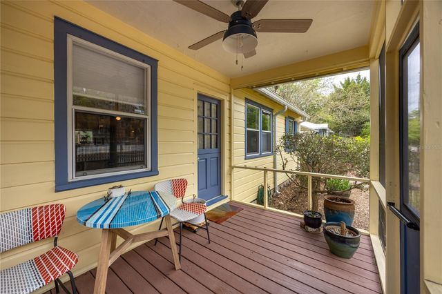 1017 NE 8TH AVENUE, Gainesville, FL 32601