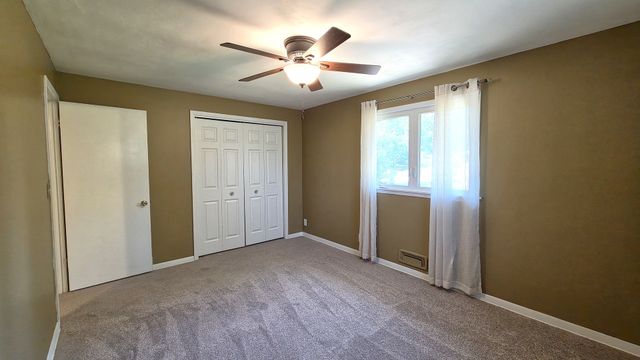 1410 Broadview Drive, Bettendorf, IA 52722