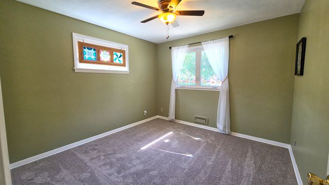 1410 Broadview Drive, Bettendorf, IA 52722
