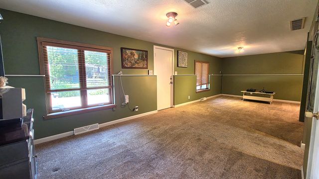 1410 Broadview Drive, Bettendorf, IA 52722