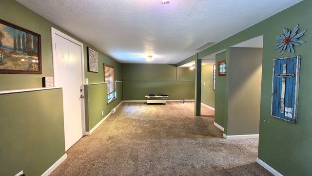 1410 Broadview Drive, Bettendorf, IA 52722