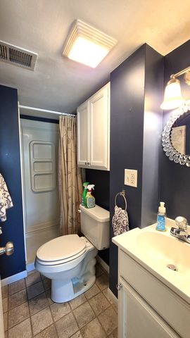 1410 Broadview Drive, Bettendorf, IA 52722