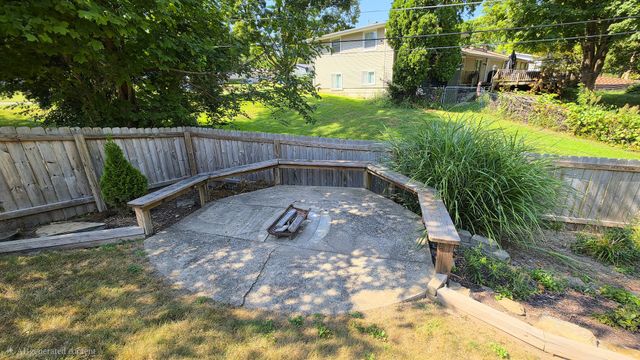 1410 Broadview Drive, Bettendorf, IA 52722