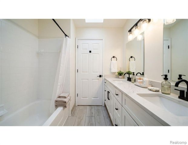224 Willis Avenue, Royal Oak, MI 48067