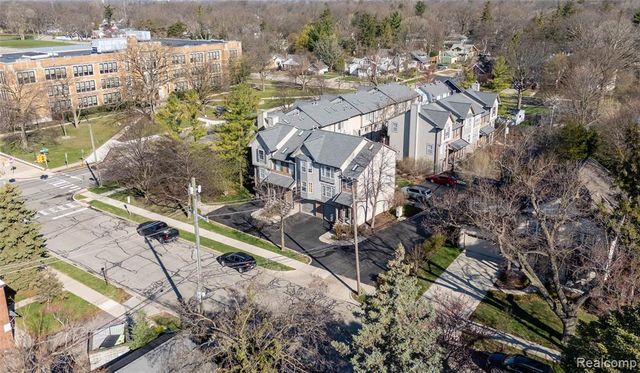 224 Willis Avenue, Royal Oak, MI 48067