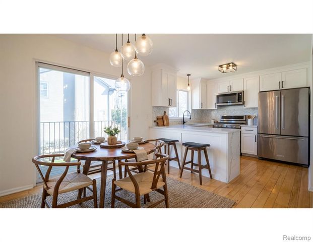 224 Willis Avenue, Royal Oak, MI 48067