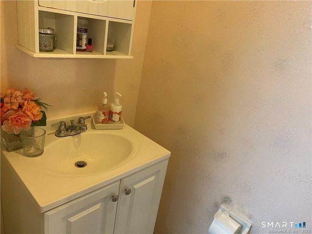 1645 Quinnipiac Avenue 5, New Haven, CT 06513