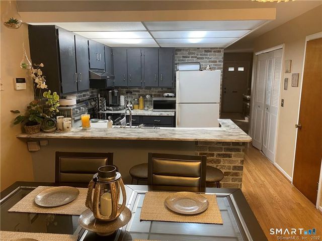 1645 Quinnipiac Avenue 5, New Haven, CT 06513
