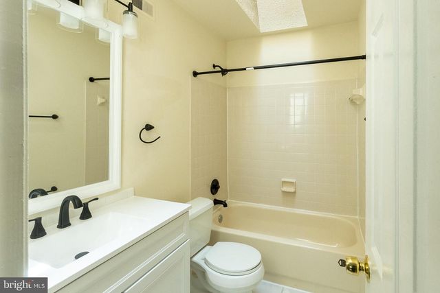 1739 COUNTRYWOOD CT, Landover, MD 20785