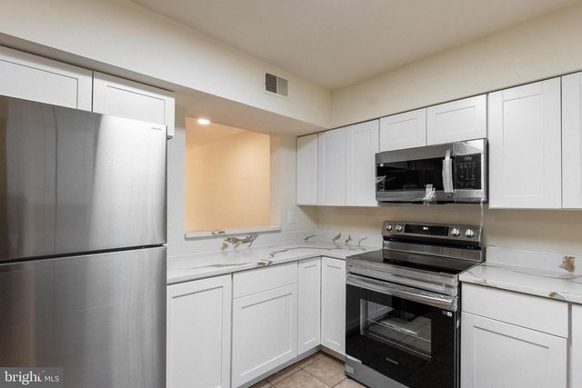 1739 COUNTRYWOOD CT, Landover, MD 20785