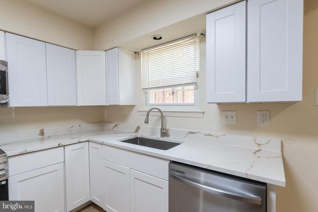 1739 COUNTRYWOOD CT, Landover, MD 20785
