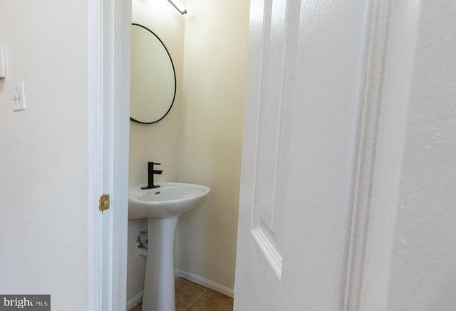 1739 COUNTRYWOOD CT, Landover, MD 20785