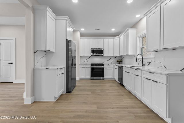 1601 Fairway Drive, Gautier, MS 39553